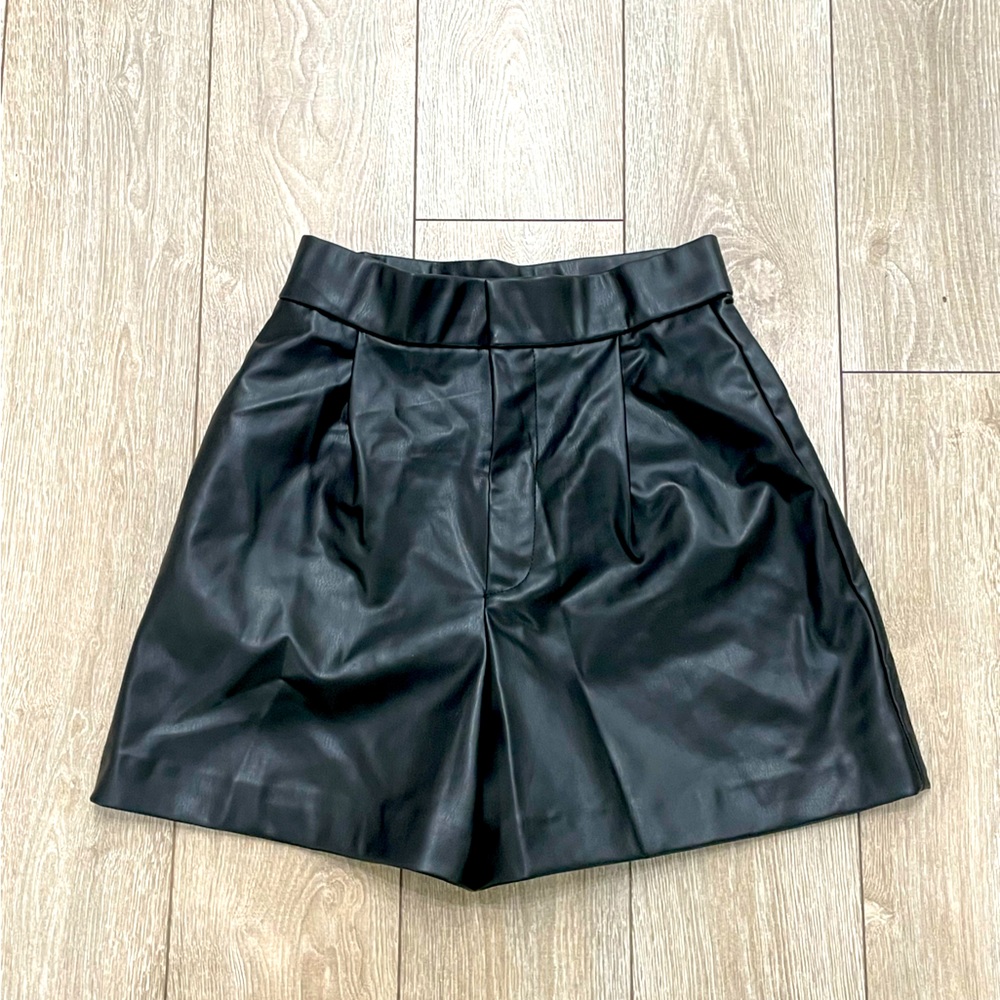 High Waisted Black Zara vegan leather shorts size Small